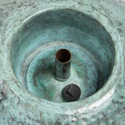 Atlantic-Oase Brass Spheres Verde Brass outlet detail