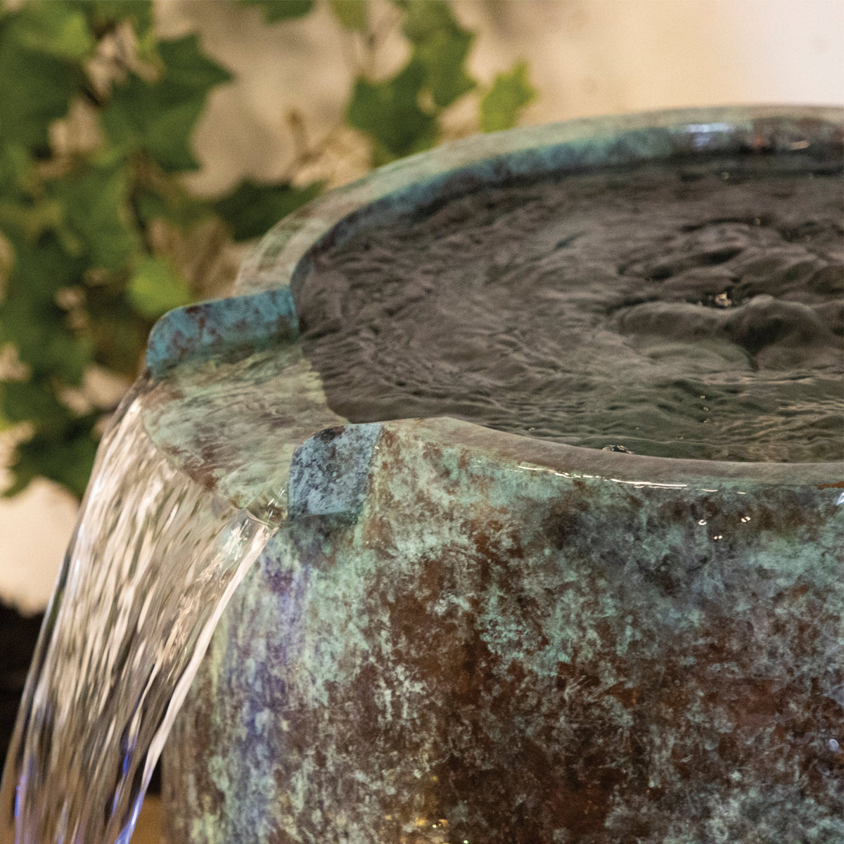 Atlantic-Oase Hammered Brass Aura Spillway Vases — product gallery 6