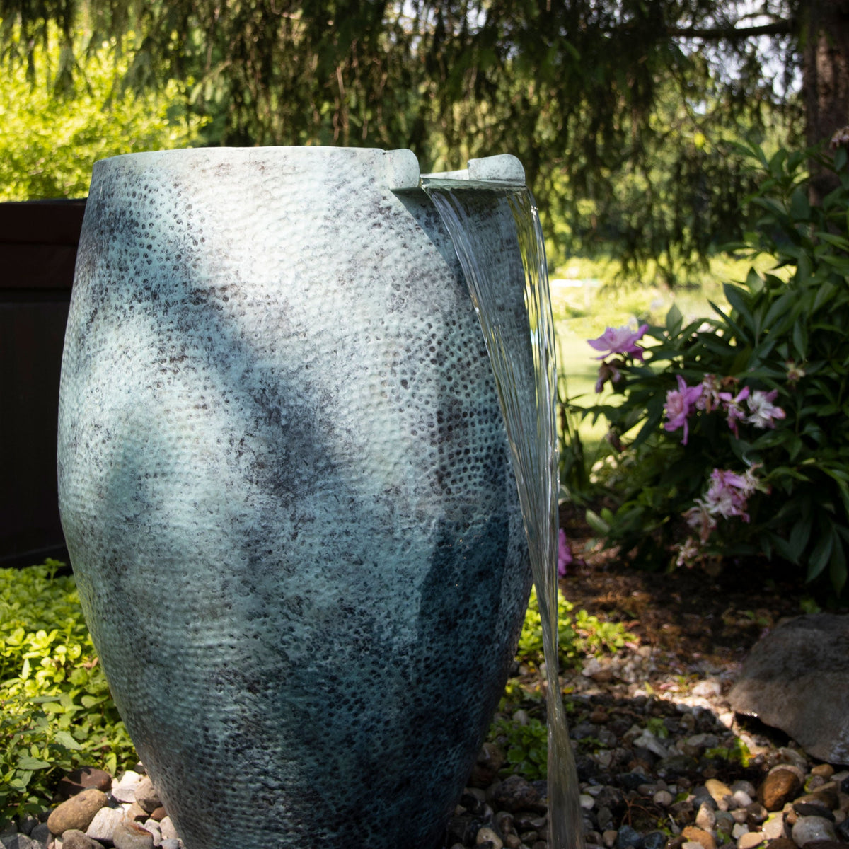 Atlantic-Oase Hammered Brass Aura Spillway Vases — product gallery 10