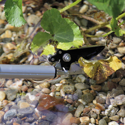 OASE FlexiCut 2-in-1 for trimming aquatic plants